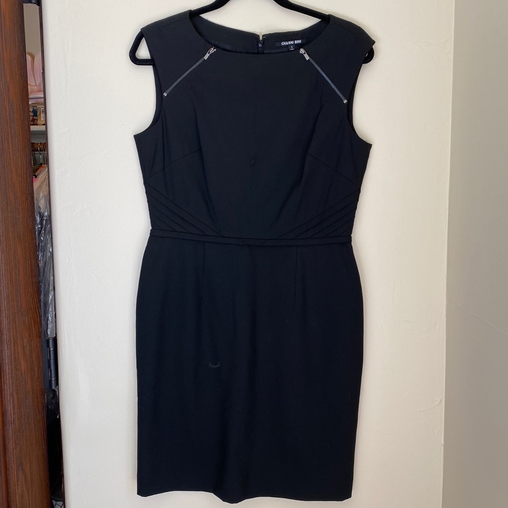 Gianni Bini Black Sheath Dress with Zipper Detail
